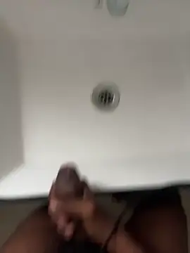 Snapshot of jare692001 chatting on November 2025 11:25:01 AM jare692001 online show from November 2025 11:25:01 AM