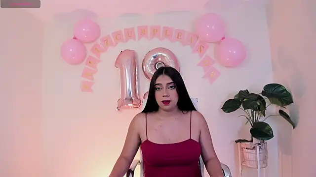 luna cute   online show from February 2026 08:20:02 PM