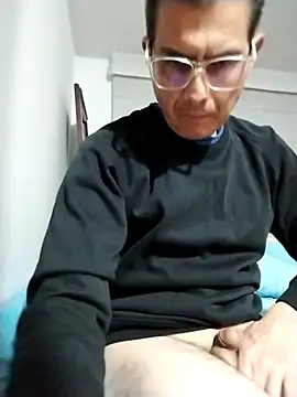 Fuegosutil online show from December 2025 04:41:04 AM