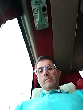 Fuegosutil online show from December 2025 07:43:02 PM