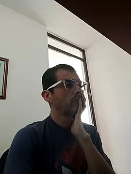 Fuegosutil online show from January 2026 04:42:01 PM