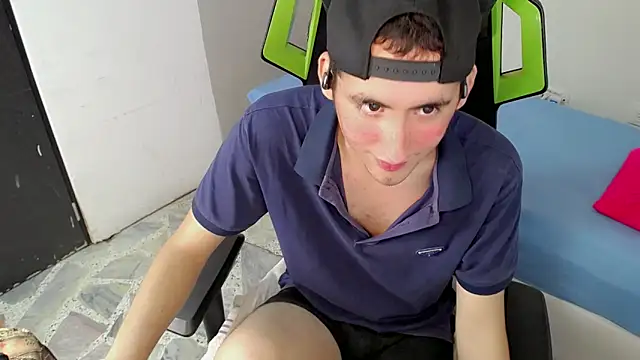 Snapshot of Fernan_flow chatting on November 2025 02:58:01 AM Fernan flow online show from November 2025 02:58:01 AM