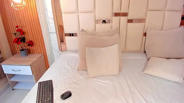 samantha quinnn online show from February 2026 04:40:02 AM