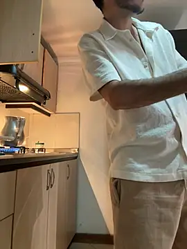 RicoValen online show from February 2026 11:14:02 PM