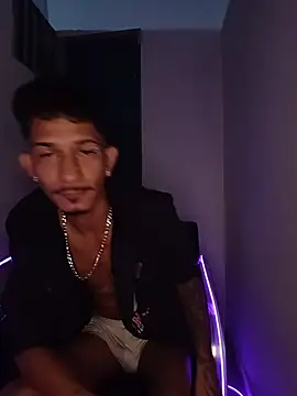 Snapshot of theyllorwillian chatting on July 2026 03:57:02 AM theyllorwillian online show from July 2026 03:57:02 AM