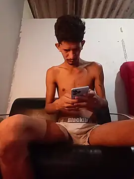 Snapshot of theyllorwillian chatting on July 2026 12:10:01 PM theyllorwillian online show from July 2026 12:10:01 PM