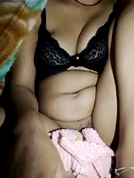 Snapshot of Miss_khusi chatting on February 2026 07:23:02 PM Miss khusi online show from February 2026 07:23:02 PM