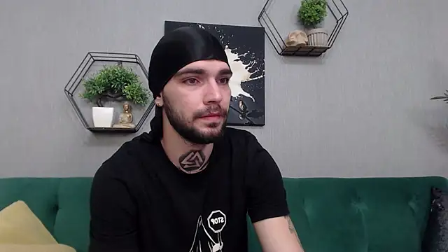 Snapshot of KaneHunter chatting on January 2026 09:57:01 PM KaneHunter online show from January 2026 09:57:01 PM