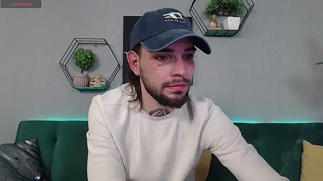 Snapshot of KaneHunter chatting on February 2026 08:42:02 PM KaneHunter online show from February 2026 08:42:02 PM