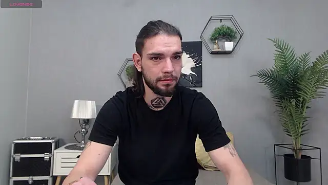 KaneHunter online show from March 2026 07:44:01 PM