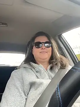 bea french curvy online show from February 2026 12:21:01 PM