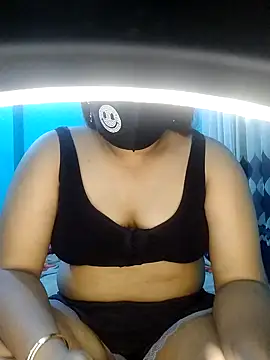 priya2098 online show from August 2026 06:11:01 PM