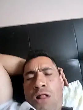 zeusdiosd online show from December 2025 10:17:02 PM