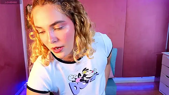 AdharaWo online show from March 2026 12:51:01 AM