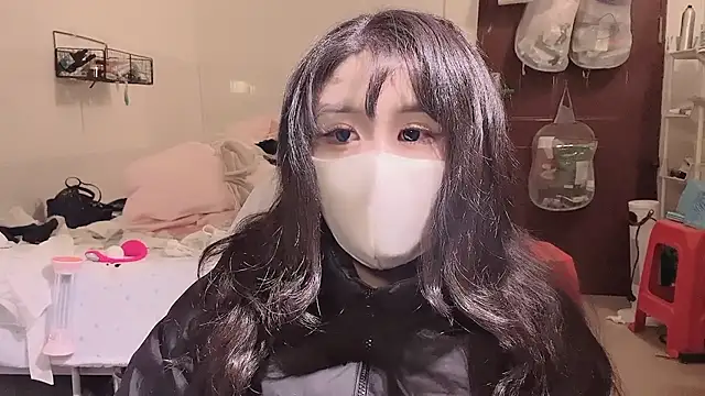 Snapshot of LT-333 chatting on November 2025 08:51:05 AM LT-333 online show from November 2025 08:51:05 AM