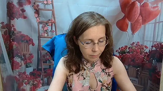 Snapshot of DaisyEdit chatting on July 2026 11:35:01 AM DaisyEdit online show from July 2026 11:35:01 AM