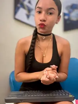ZoeyFierce online show from June 2026 06:53:01 PM