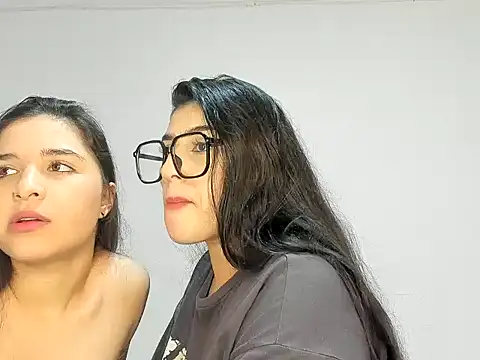 Snapshot of ROUS_SWEET_ chatting on November 2025 03:20:01 AM ROUS SWEET online show from November 2025 03:20:01 AM