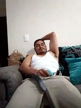 cristian112090 online show from February 2026 11:53:01 PM