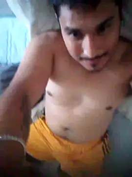 Snapshot of cristian112090 chatting on June 2026 02:48:02 PM cristian112090 online show from June 2026 02:48:02 PM