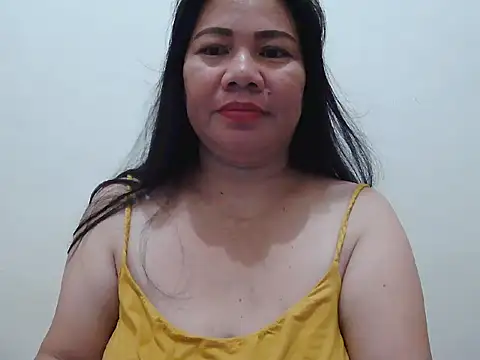 Snapshot of hottiemama69 chatting on November 2025 07:28:01 PM hottiemama69 online show from November 2025 07:28:01 PM