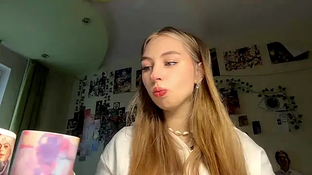 AmandaVyhnal online show from November 2025 11:35:01 AM