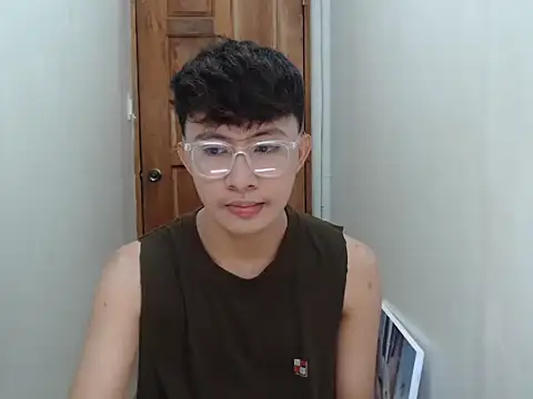 asiantwink0000 online show from December 2025 05:25:01 AM