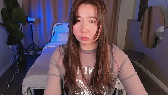 spicy pie  online show from November 2025 12:30:01 PM