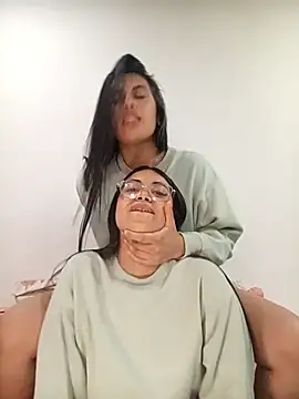 Violett  Rose online show from December 2025 02:08:02 AM