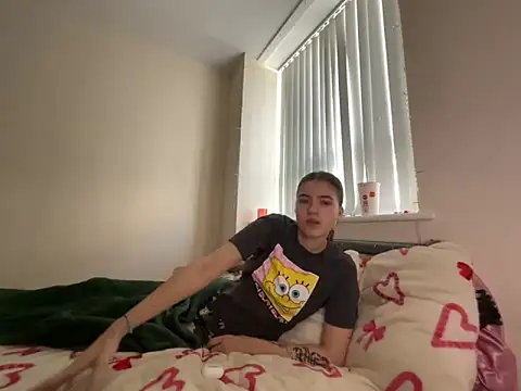 lucyx xx online show from February 2026 04:05:02 PM