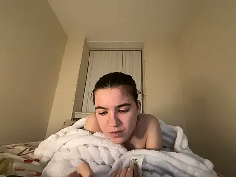 lucyx xx online show from March 2026 07:27:01 PM