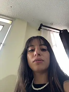 Mia fiire online show from February 2026 07:13:02 PM