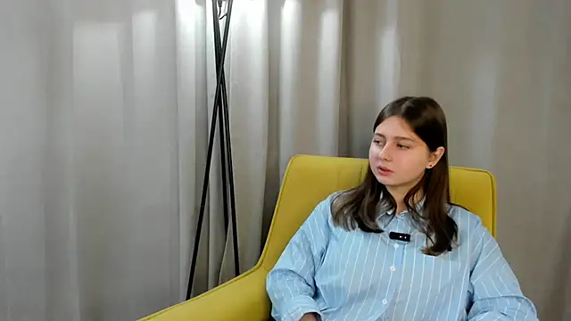 Snapshot of SophiaHalligan chatting on November 2025 08:17:02 AM SophiaHalligan online show from November 2025 08:17:02 AM