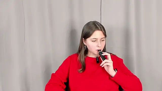 Snapshot of SophiaHalligan chatting on November 2025 01:03:01 PM SophiaHalligan online show from November 2025 01:03:01 PM