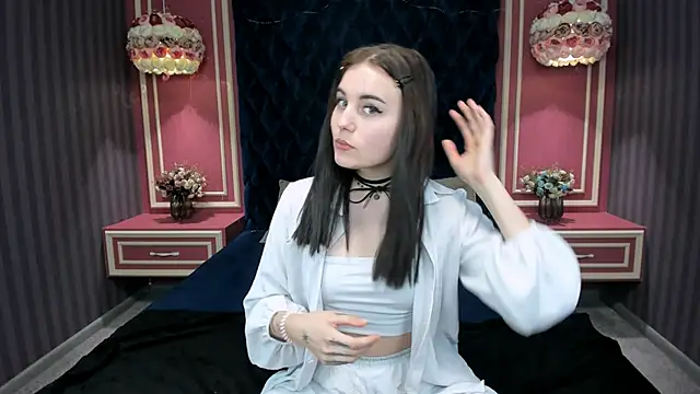 Ambergoeshard online show from November 2025 01:03:01 PM