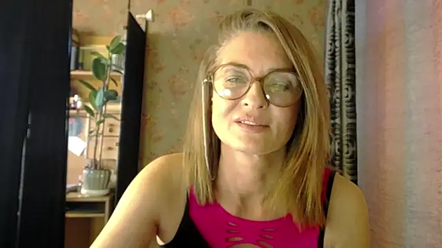 Snapshot of Soniakiss chatting on March 2026 03:04:01 PM Soniakiss online show from March 2026 03:04:01 PM
