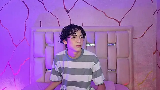 SthepanodiMonaco online show from March 2026 03:32:02 AM