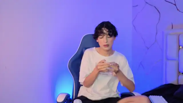 SthepanodiMonaco online show from March 2026 03:30:02 AM