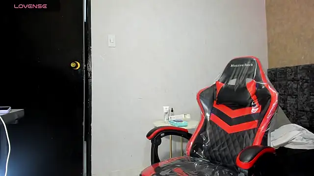 Brizza H033 online show from February 2026 08:57:02 PM