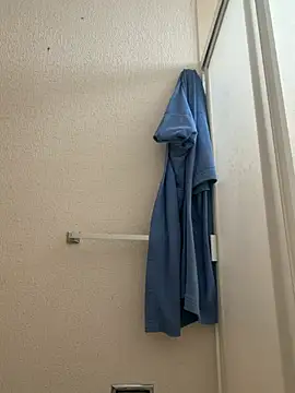 Charlyy1703 online show from April 2026 03:57:01 PM