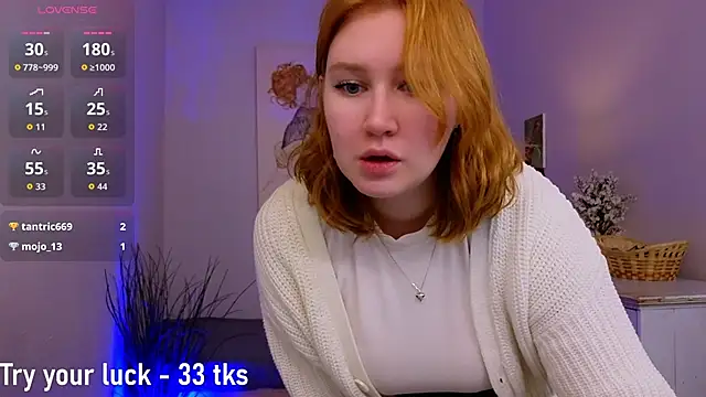 Snapshot of _aurareflection chatting on November 2025 12:24:01 AM aurareflection online show from November 2025 12:24:01 AM