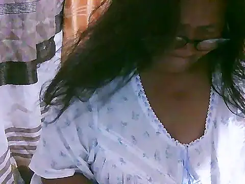 Snapshot of fireflower70 chatting on February 2026 10:52:02 PM fireflower70 online show from February 2026 10:52:02 PM