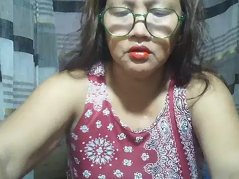 Snapshot of fireflower70 chatting on August 2026 11:35:01 AM fireflower70 online show from August 2026 11:35:01 AM