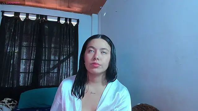 Snapshot of Honey_sexy30 chatting on May 2026 02:22:01 PM Honey sexy30 online show from May 2026 02:22:01 PM