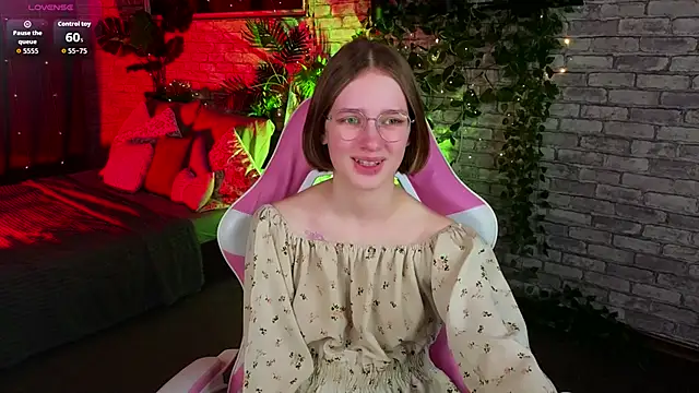 Mia Mooore online show from January 2026 01:27:02 PM