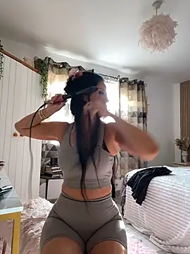 Lolaxox  online show from March 2026 01:28:01 PM