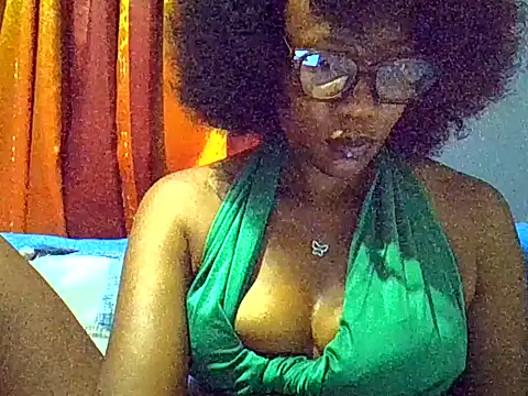 PreettyTee online show from July 2026 10:08:02 PM