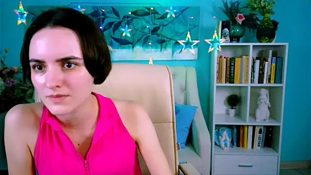 Snapshot of KateWillows chatting on November 2025 12:41:02 PM KateWillows online show from November 2025 12:41:02 PM