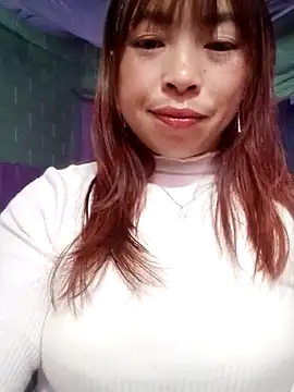 alissa-ww online show from November 2025 01:25:02 PM