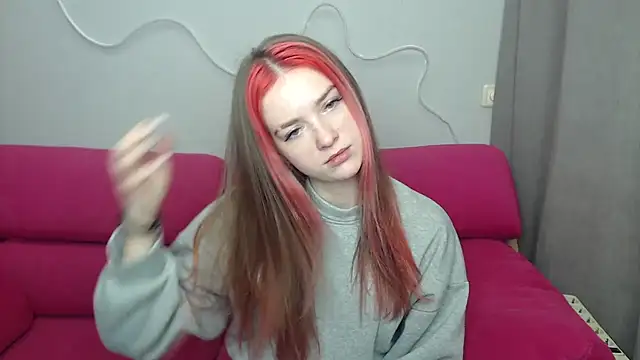 CassieLiam online show from December 2025 10:31:01 AM